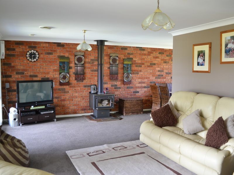2 Blackett Drive, Wallerawang NSW 2845