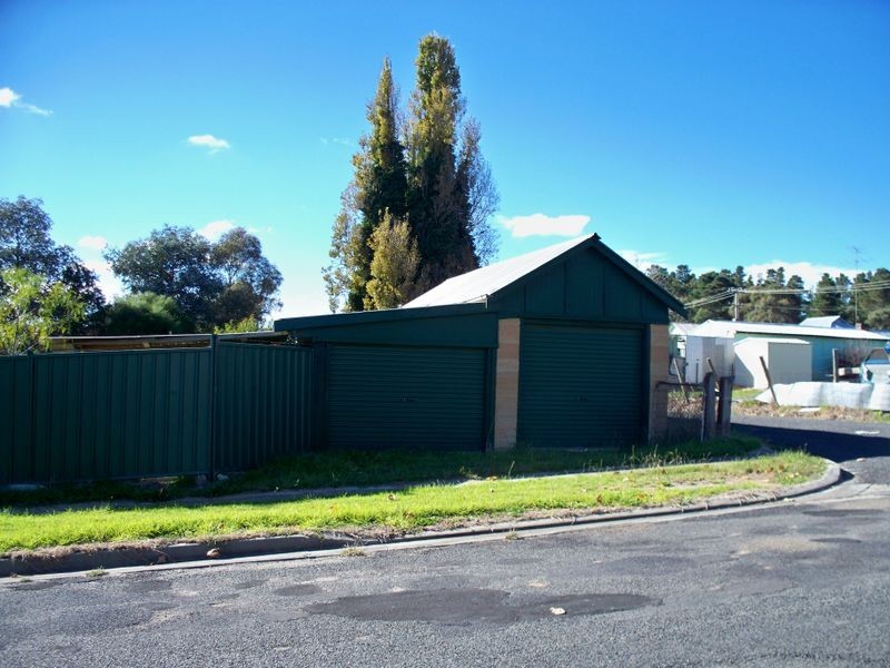 2 Piper Street, Portland NSW 2847