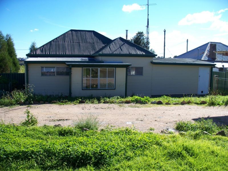 2 Piper Street, Portland NSW 2847