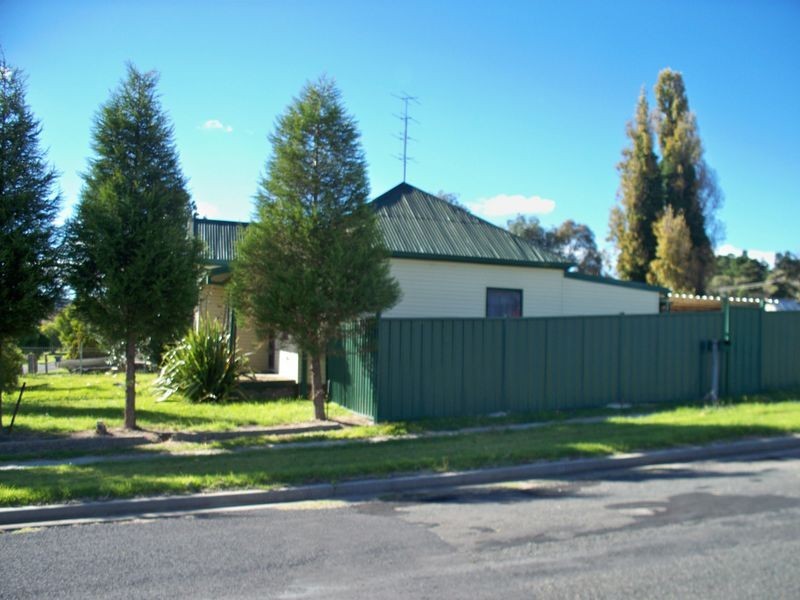 2 Piper Street, Portland NSW 2847