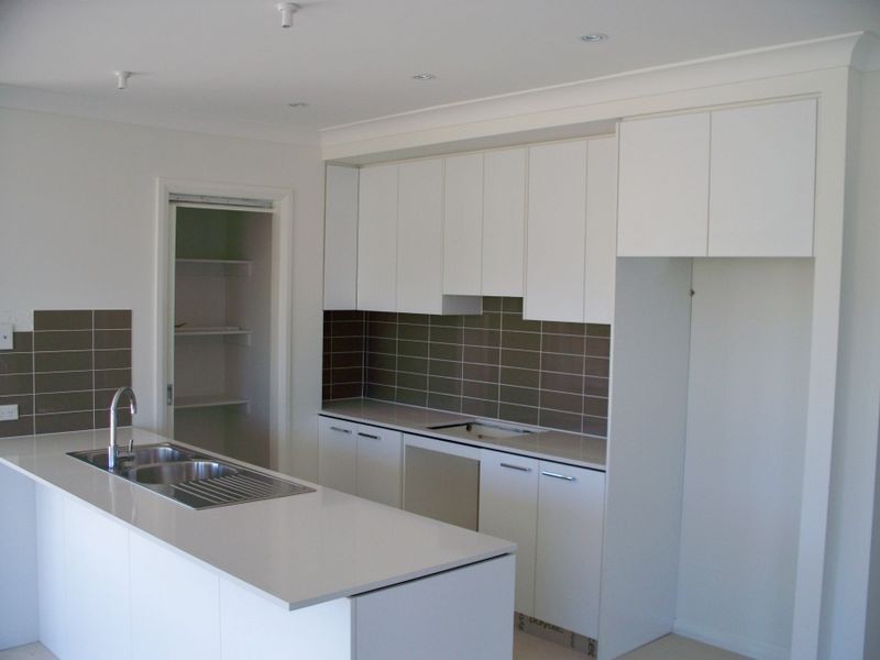 17 Sandalwood Drive, Lithgow NSW 2790