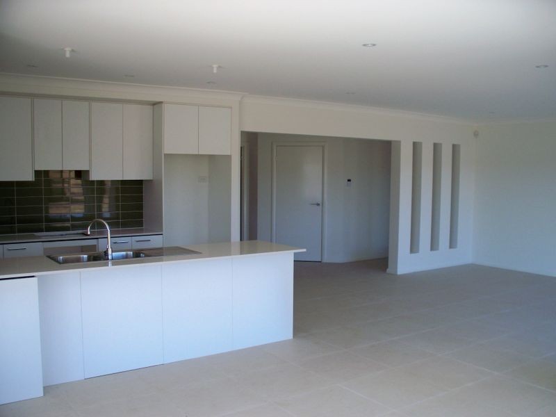 17 Sandalwood Drive, Lithgow NSW 2790