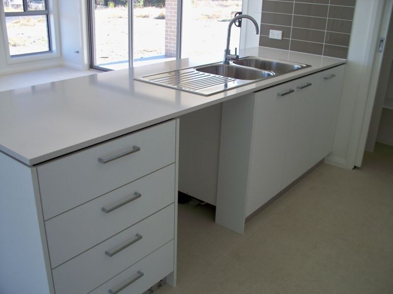 17 Sandalwood Drive, Lithgow NSW 2790