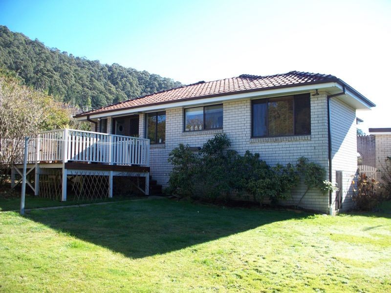 8 Busby Street, Lithgow NSW 2790