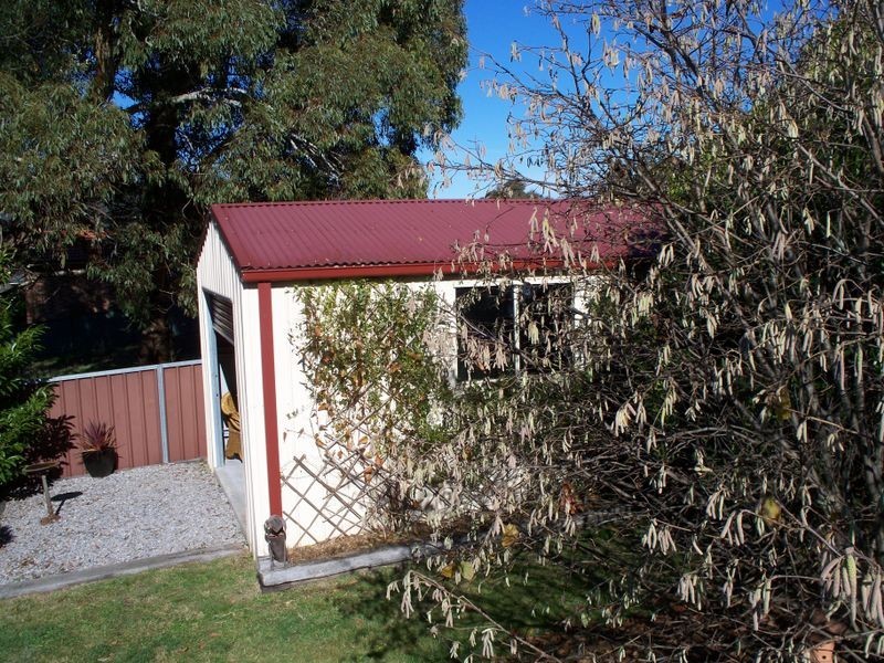 8 Busby Street, Lithgow NSW 2790