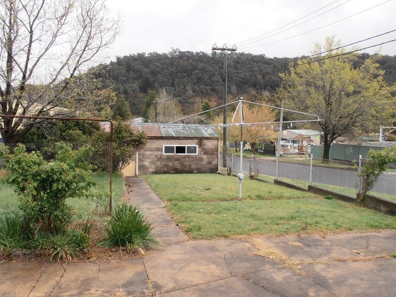 142 Inch Street, Lithgow NSW 2790