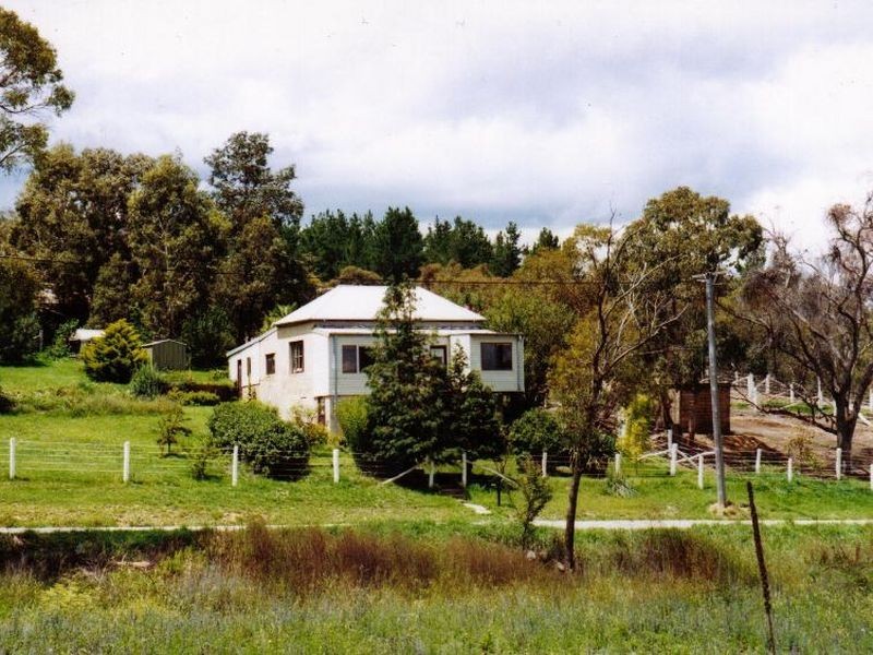 8-10 Creek Street, Portland NSW 2847