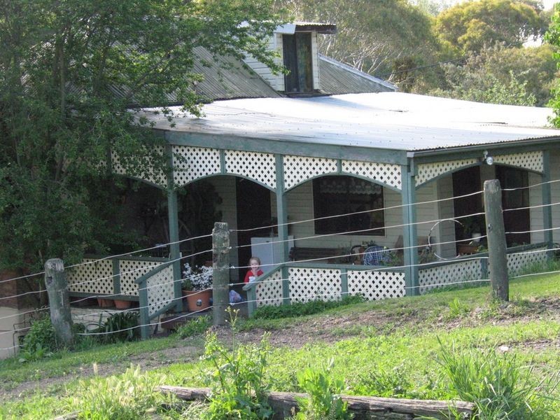 8-10 Creek Street, Portland NSW 2847