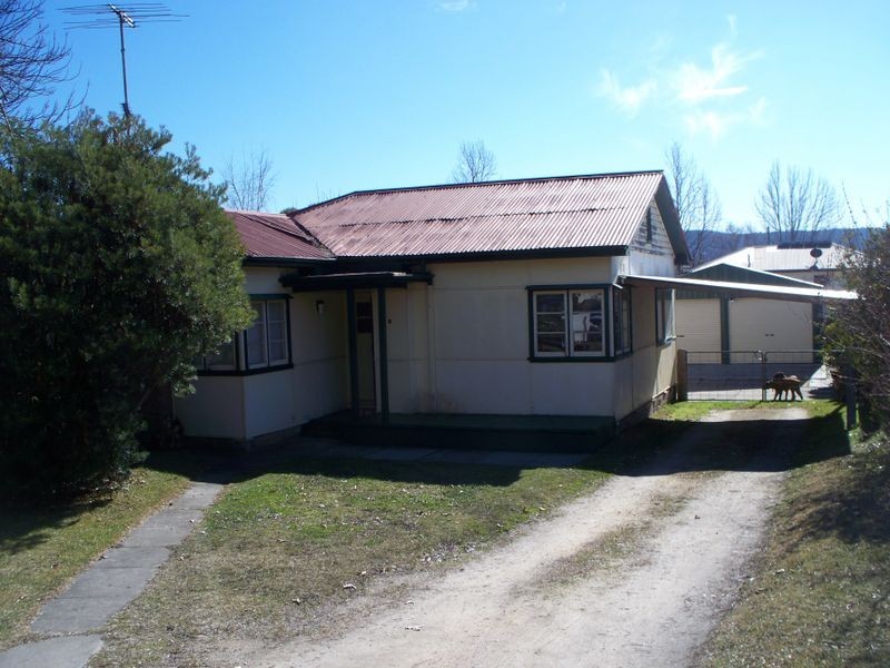 9 Tobruk Street, Lithgow NSW 2790