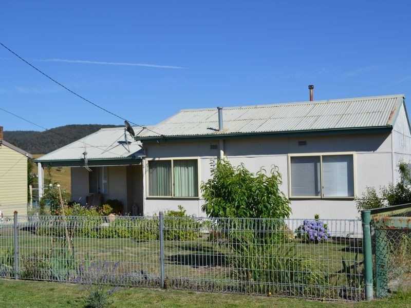 9 Buttress Place, Lithgow NSW 2790