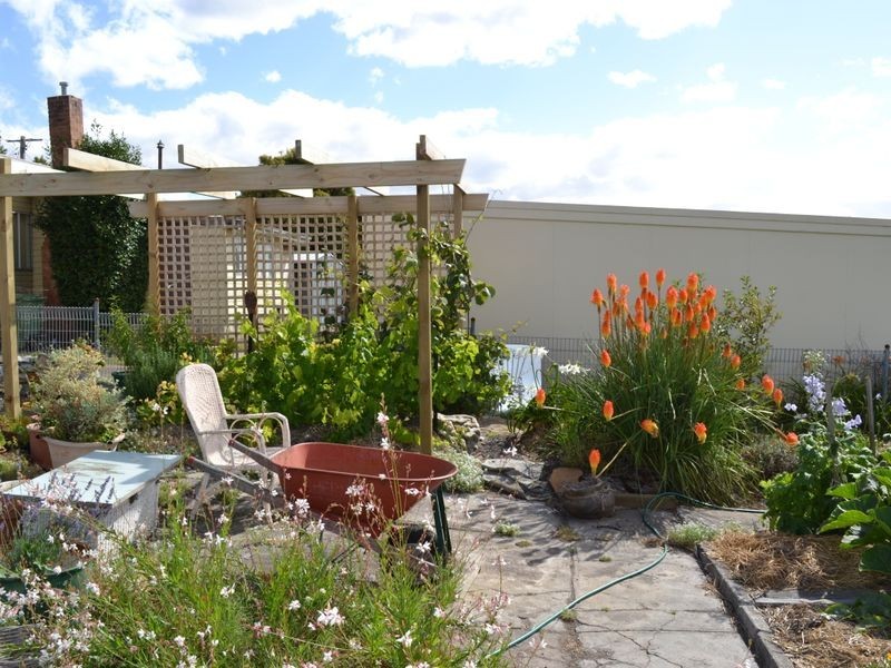 9 Buttress Place, Lithgow NSW 2790