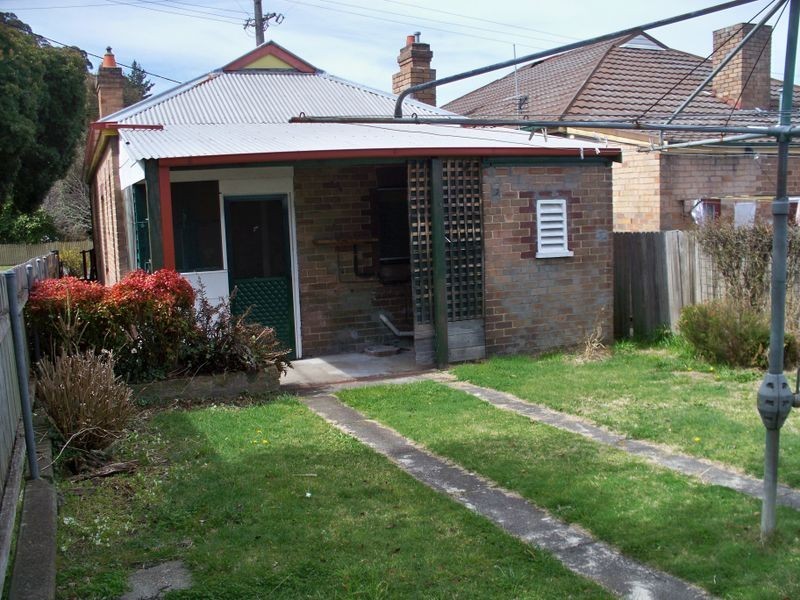 17 Atkinson Street, Lithgow NSW 2790