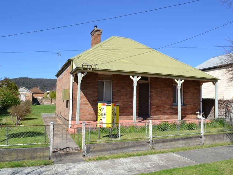 27 Laurence Street, Lithgow NSW 2790