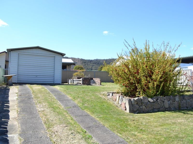 16 Lemnos Street, Lithgow NSW 2790