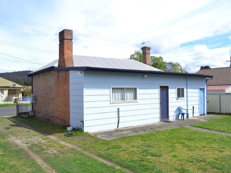 54 Laidley Street, Lithgow NSW 2790