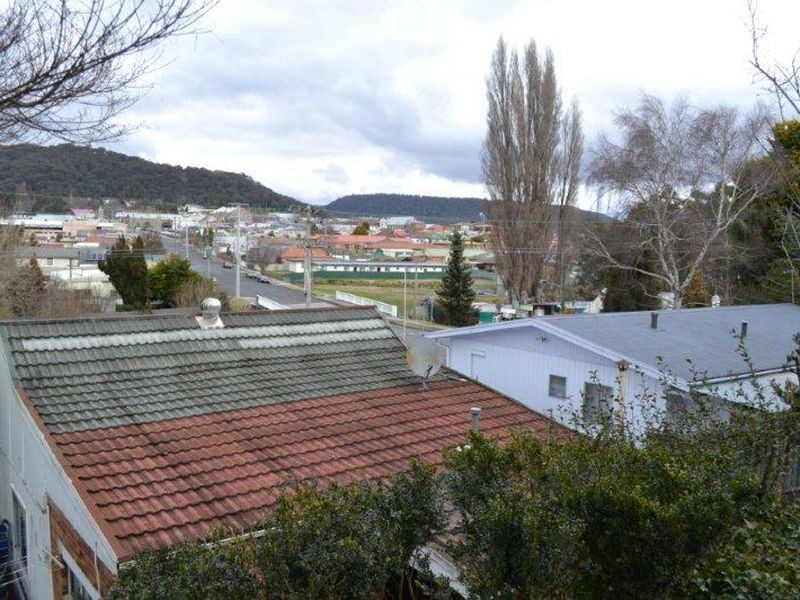 2 Macauley Street, Lithgow NSW 2790