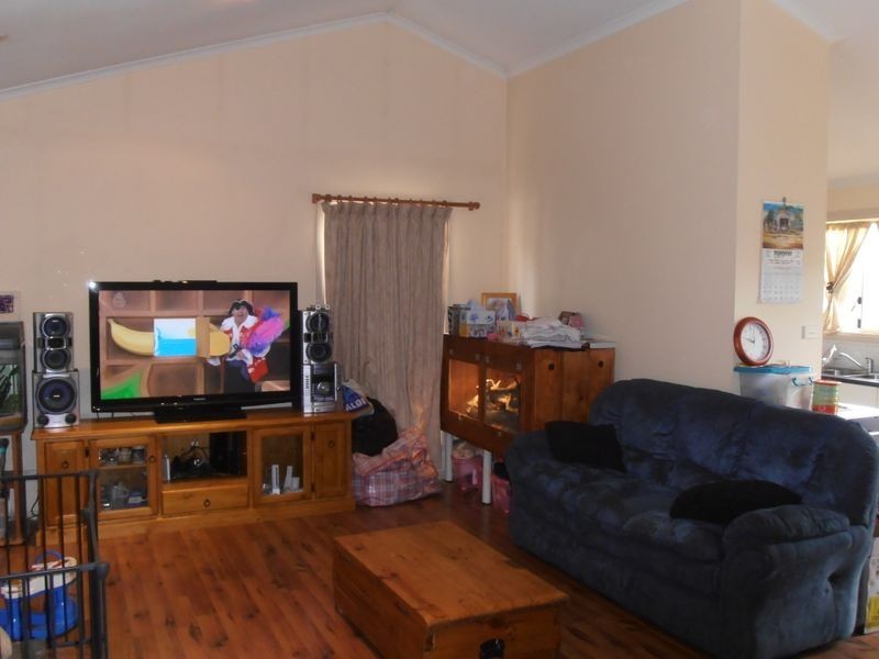 33 Lyons Street, Meadow Flat NSW 2795