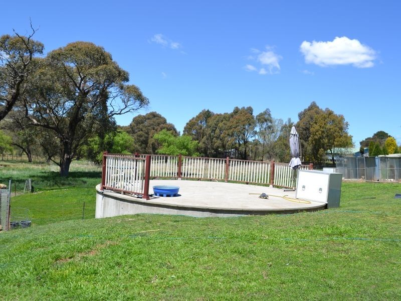 33 Lyons Street, Meadow Flat NSW 2795