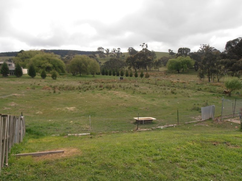 33 Lyons Street, Meadow Flat NSW 2795