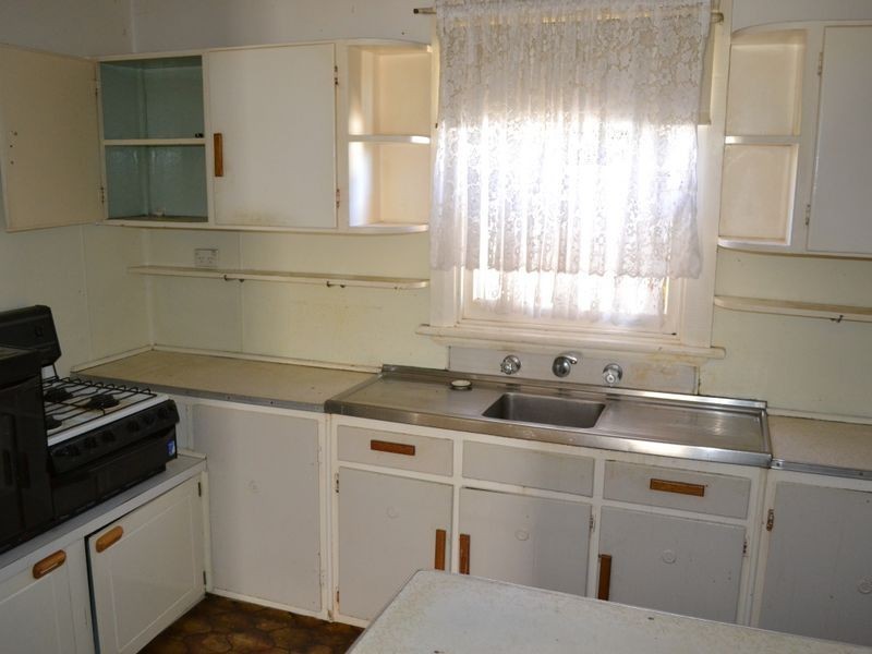 35 Sandford Avenue, Lithgow NSW 2790