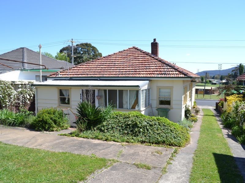 35 Sandford Avenue, Lithgow NSW 2790