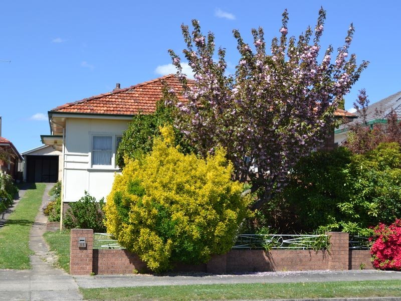 35 Sandford Avenue, Lithgow NSW 2790