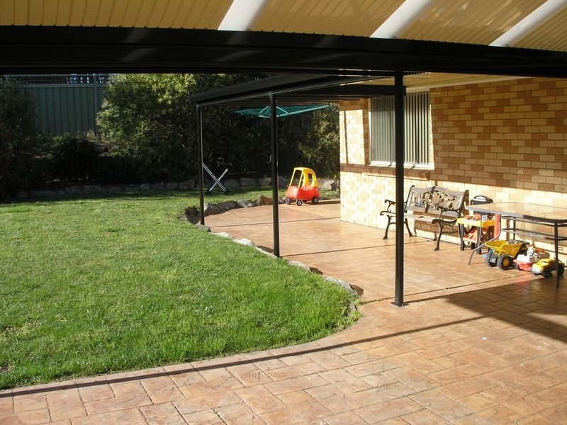 8 Mortlock Close, Lithgow NSW 2790