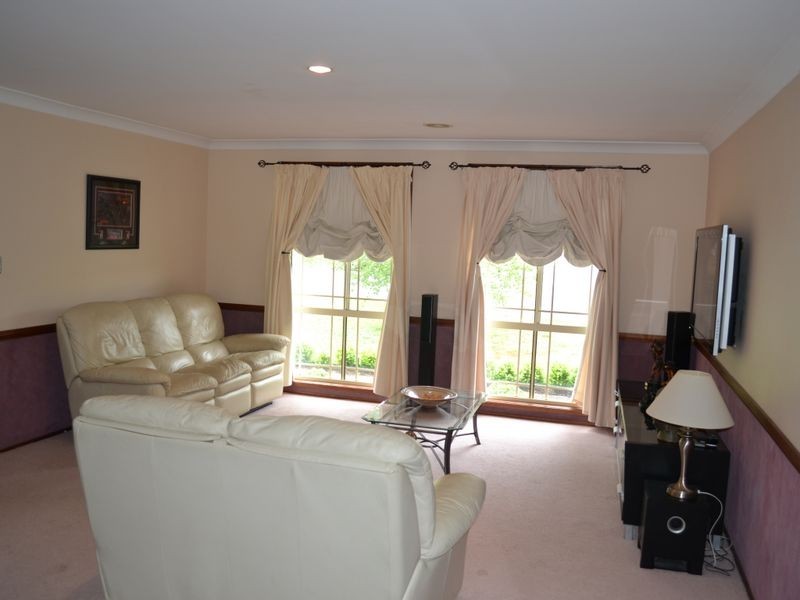 26 Robinia Drive, Lithgow NSW 2790