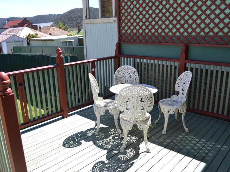 42 Lett Street, Lithgow NSW 2790