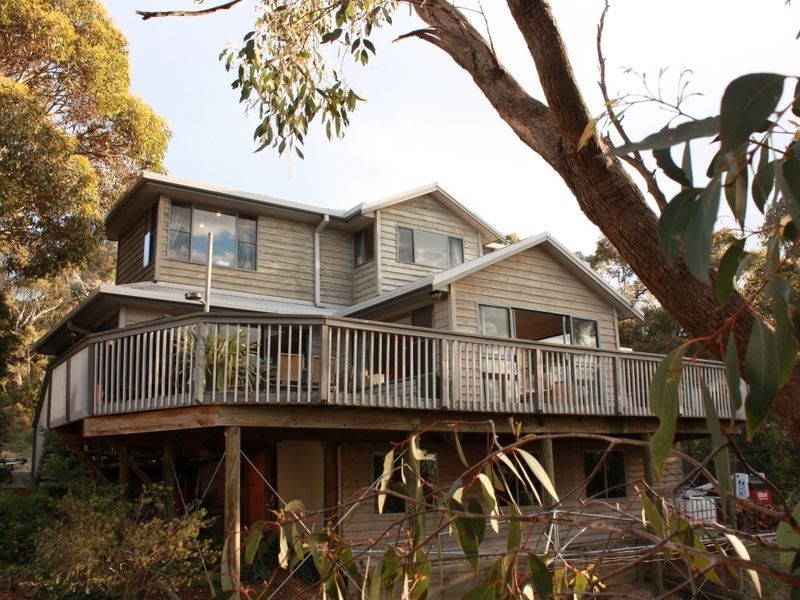 24 Hill Range Crescent, Lithgow NSW 2790