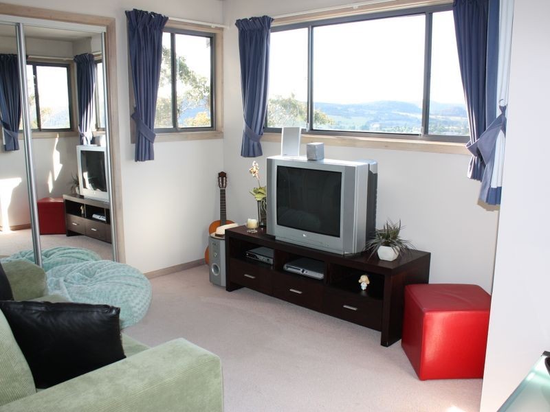 24 Hill Range Crescent, Lithgow NSW 2790