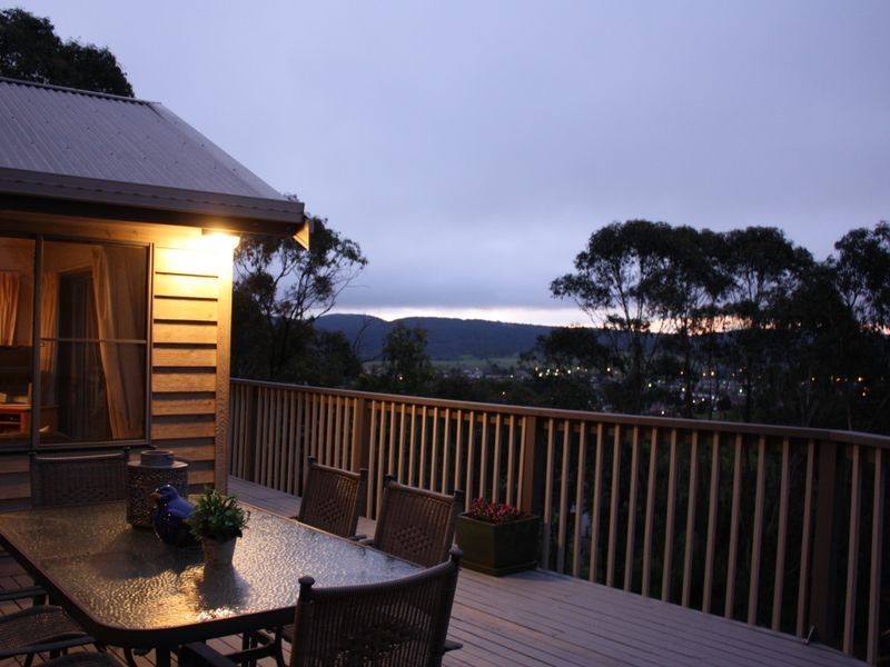 24 Hill Range Crescent, Lithgow NSW 2790