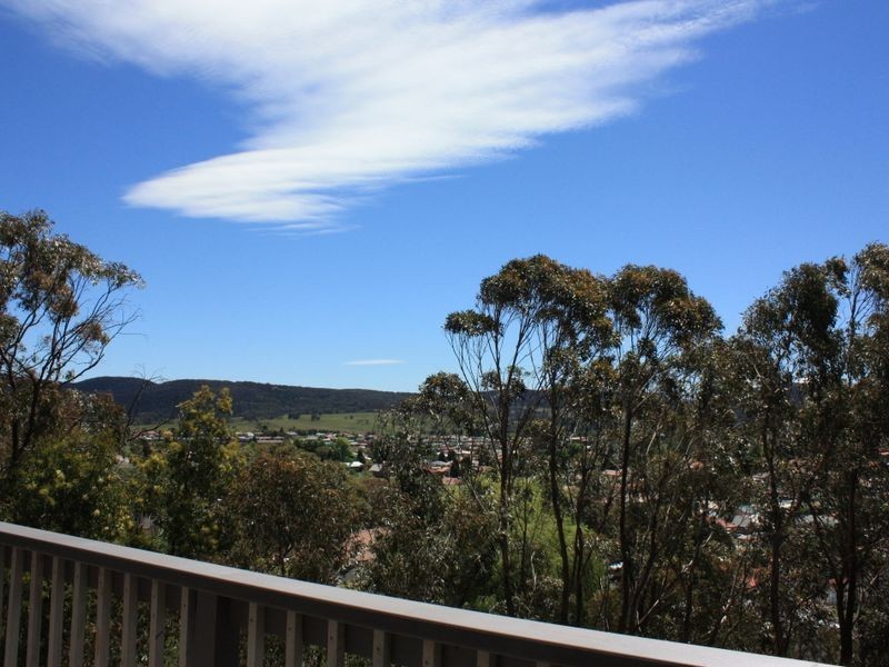 24 Hill Range Crescent, Lithgow NSW 2790