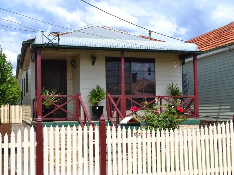 33 Laurence Street, Lithgow NSW 2790