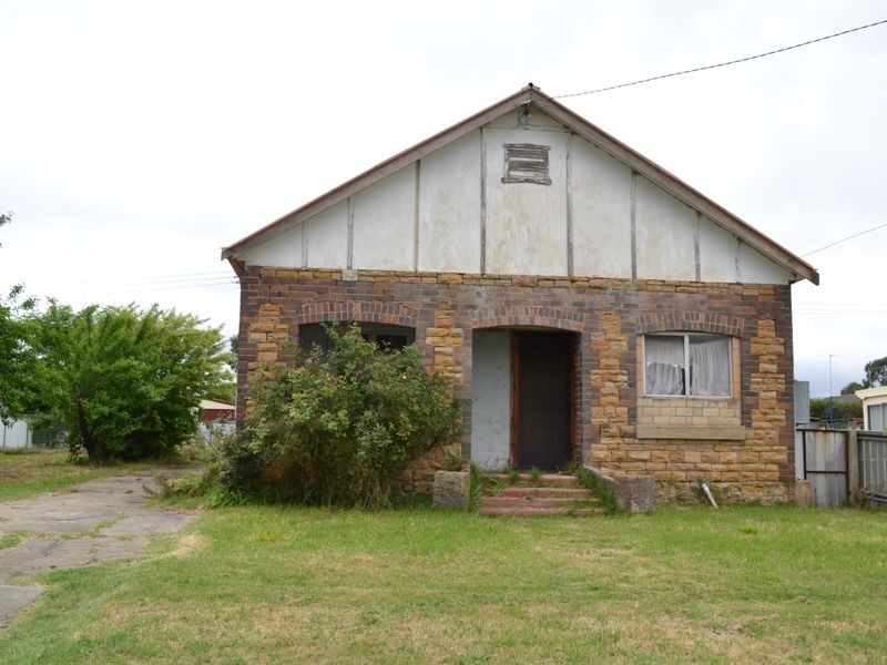 39 James Parade, Wallerawang NSW 2845