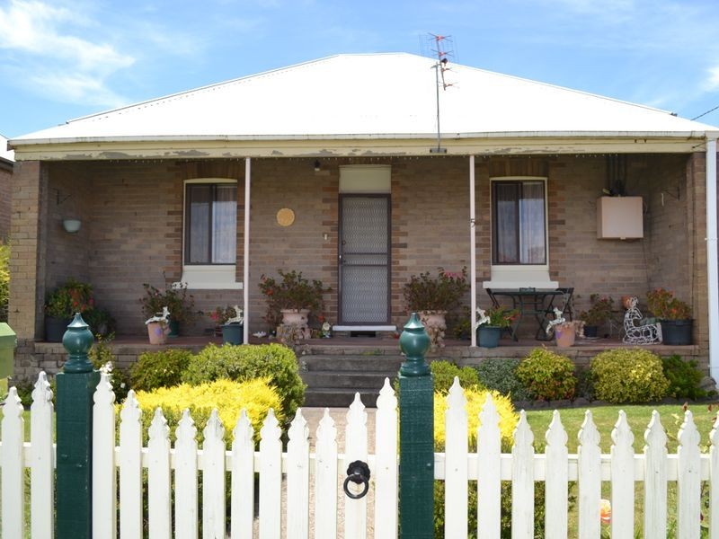30 Silcock Street, Lithgow NSW 2790