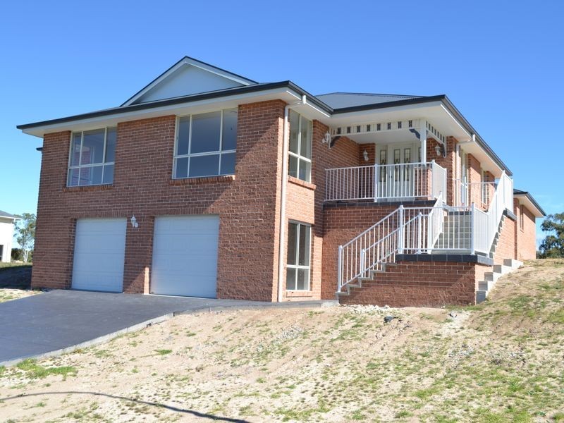 26 Hillcrest Avenue, Lithgow NSW 2790