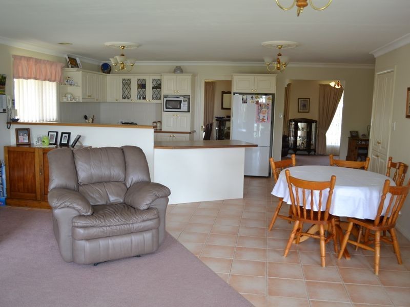 4 Lilac Place, Lithgow NSW 2790