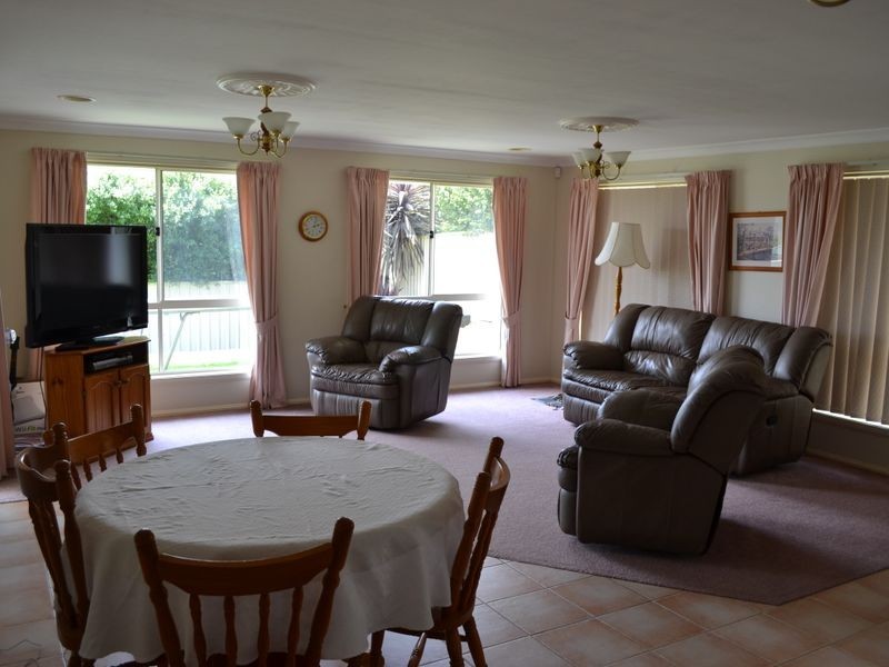 4 Lilac Place, Lithgow NSW 2790