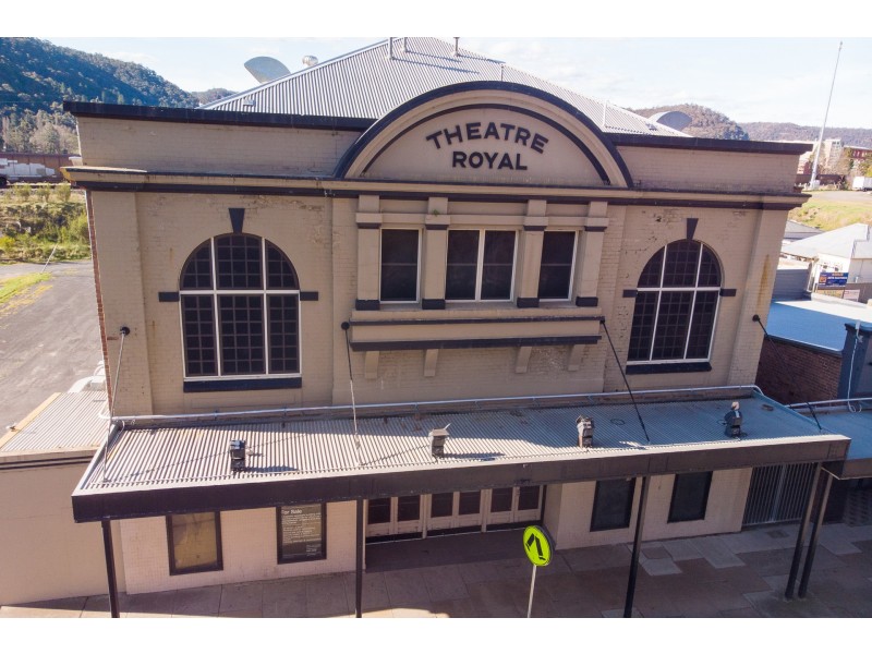 208-216 Main Street, Lithgow NSW 2790