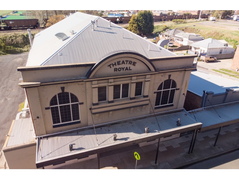 208-216 Main Street, Lithgow NSW 2790