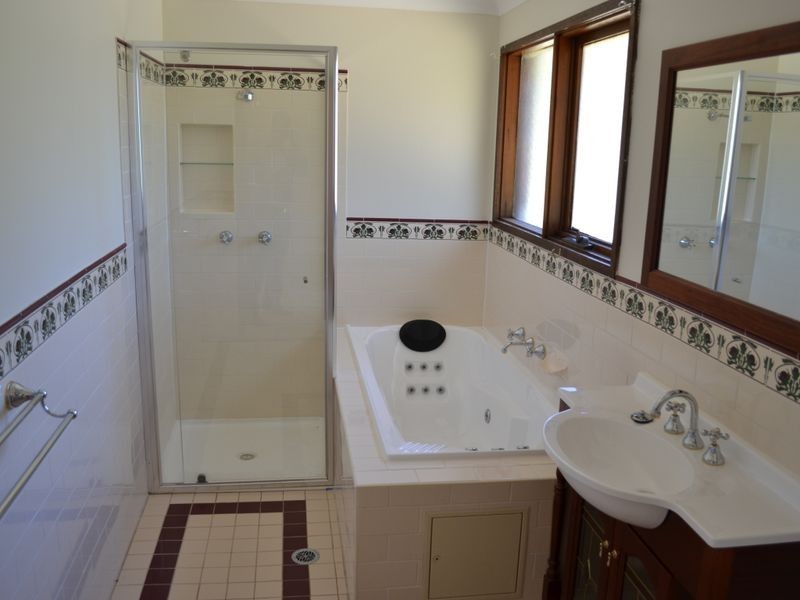 37 Kerma Crescent, Clarence NSW 2790