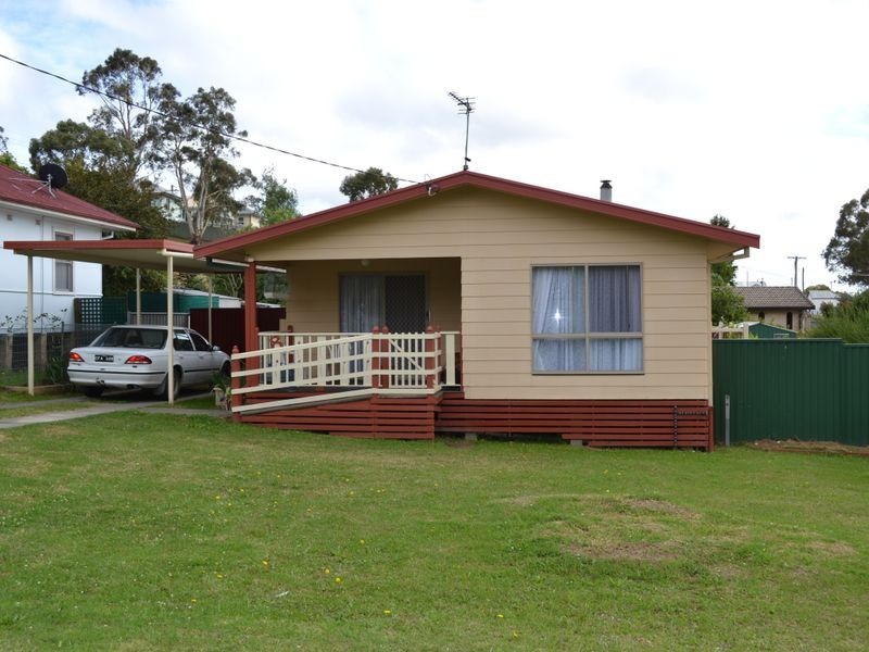 8 Bell Street, Portland NSW 2847