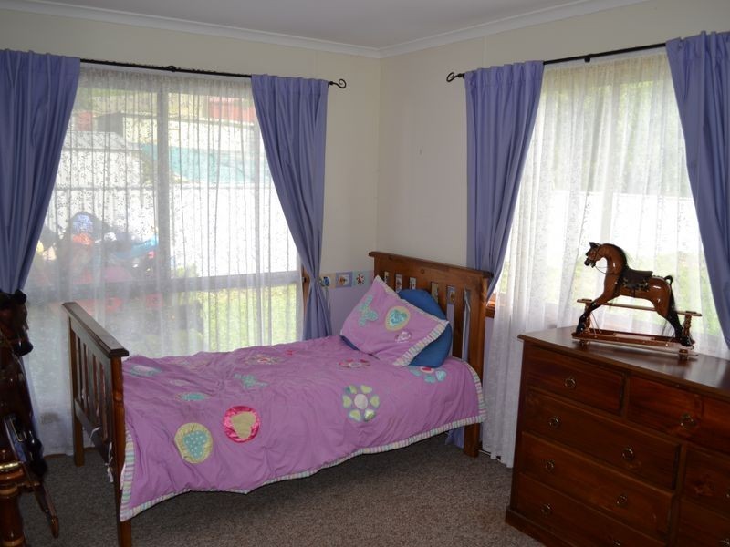 8 Bell Street, Portland NSW 2847