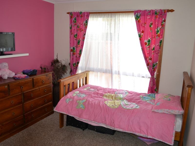 8 Bell Street, Portland NSW 2847