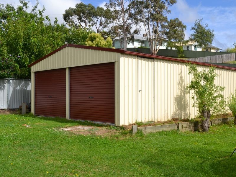 8 Bell Street, Portland NSW 2847