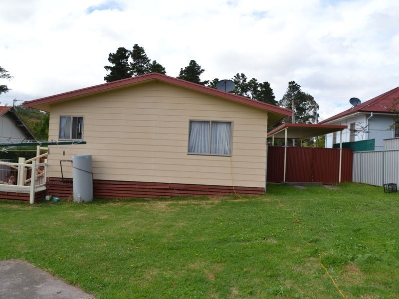 8 Bell Street, Portland NSW 2847