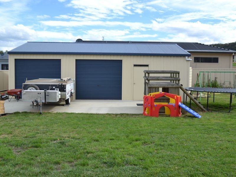 16 Stockade Close, Lithgow NSW 2790