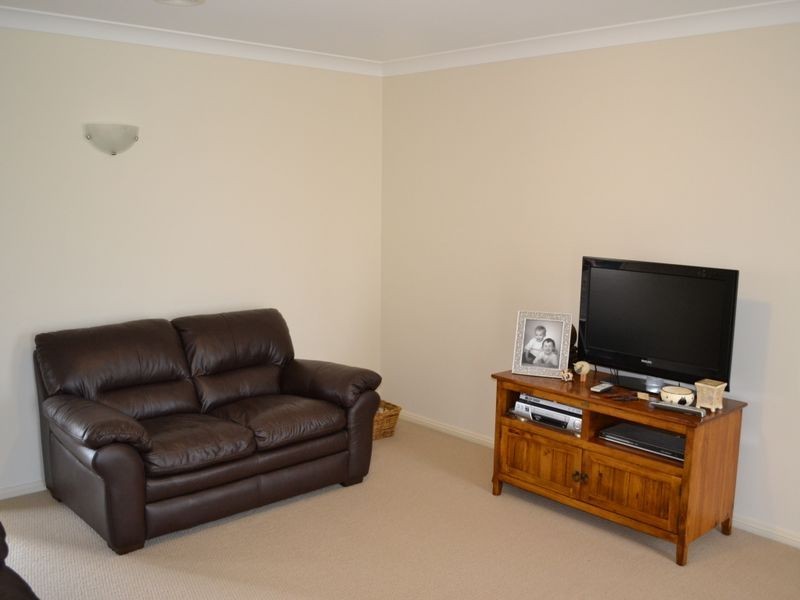 16 Stockade Close, Lithgow NSW 2790