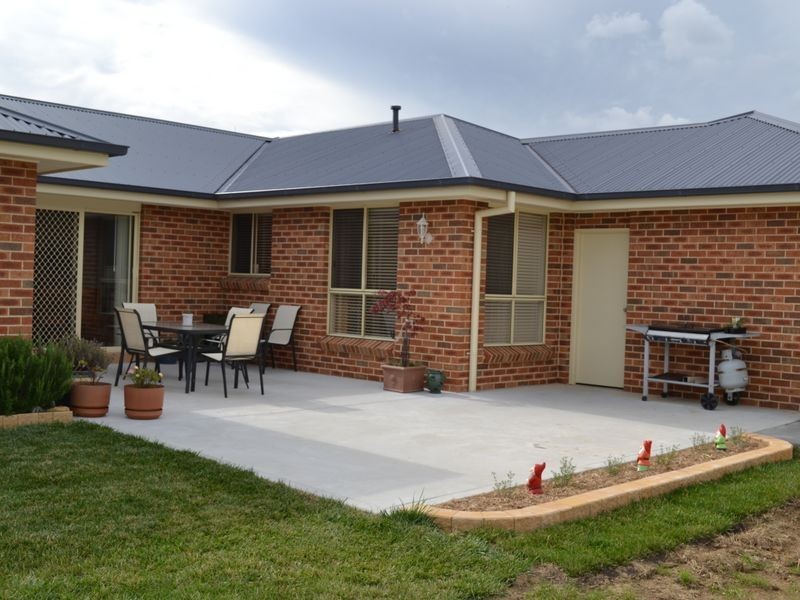 16 Stockade Close, Lithgow NSW 2790